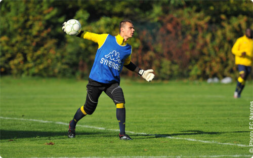 Erwin Zelazny este crescut de FC Nantes, unde se află din 2004