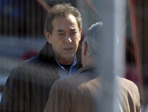 Dacă ar fi venit în România, Acri urma să aducă şi un antrenor pentru roş-albi