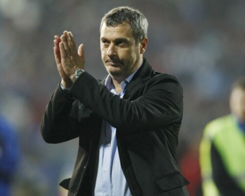 Mircea Rednic împlineşte azi 50 de ani