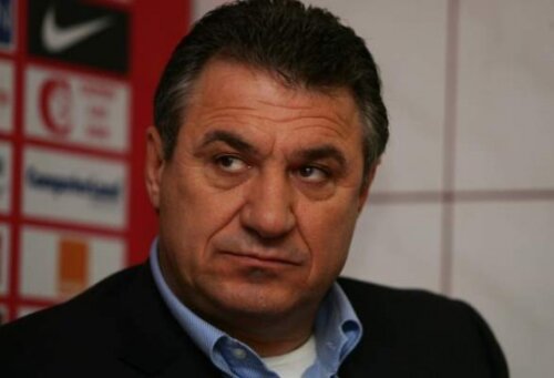 Victor Becali îl acuză pentru Florin Prunea