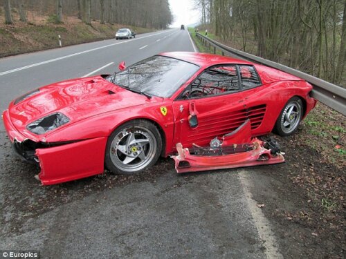 Ferrari-ul implicat în incident, foto: dailymail