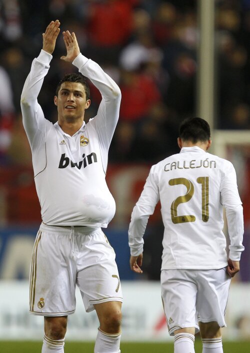 Cristiano a rechiziționat mingea după al 3-lea gol (foto: Reuters)