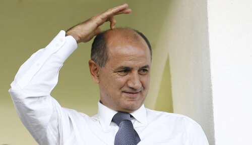 Porumboiu nu-l crede pe Copos cînd spune că nu mai speră la titlu