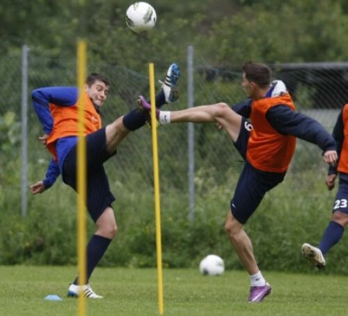 Mihai Costea are 6 goluri, cu 5 sub Rusescu, dar e anunțat titular contra Vasluiului