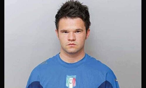 Poul Dam, al cărui destin este legat tragic de Muamba și Morosini