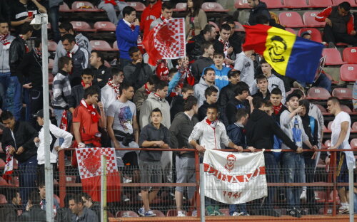 Victor Becali e dezamăgit de prezenţa slabă a dinamoviştilor la meciurile echipei favorite