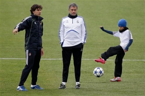 Jose Mourinho și Aitor Karanka, antrenorii de la Real Madrid foto: reuters