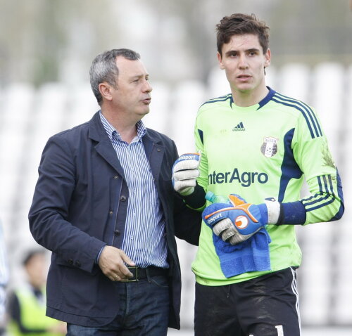 Mircea Rednic a cîştigat titlul cu Rapid în sezonul 2002-2003