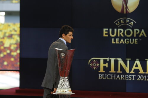 Miodrag Belodedici şi trofeul Europa League