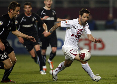 Grigorie este unul dintre titularii constanţi din lotul Rapidului