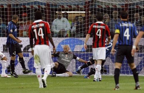 Abbiati nu s-a putut opune lui Milito la deschiderea scorului (foto: Reuters)