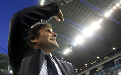 Antonio Conte (42 de ani) poate realiza eventul în primul său sezon pe banca lui Juventus