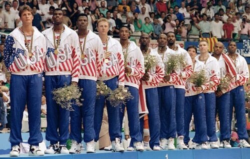 Dream-Team-ul care a luat aurul la JO 1992, 117-85 în finala cu Croația. Coșaverajul, plus 32, a fost cel mai mic din cele 8 meciuri disputate la Barcelona