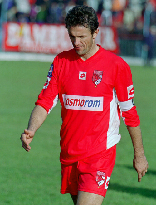 Gică Popescu a petrecut o scurtă perioadă la Dinamo, în 2002