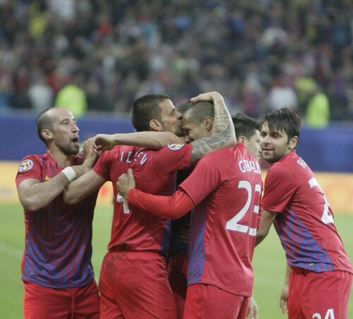 Steaua a rămas în cursa pentru titlu după victoria cu Dinamo, scor 3-2