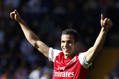 Van Persie a ieșit golgeter, cu 30 de reușite, și a fost ales jucătorul sezonului în Premier League (foto: Reuters)
