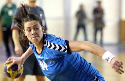 Gabriela Perianu nu poate juca cu HC Zalău fiind în pregătire cu lotul naţional Foto: Agerpres