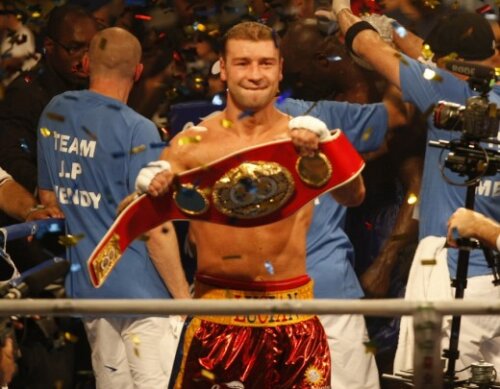 Lucian Bute își apără centura sîmbătă dimineață