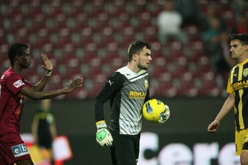 Modou Sougou,Mario Felgueiras