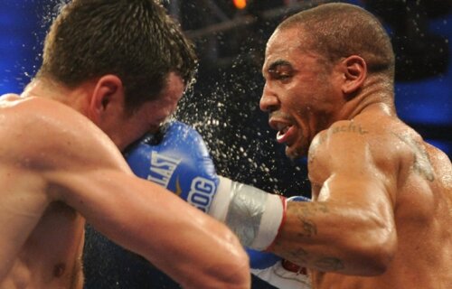 Imagine din lupta lui Ward cu Froch