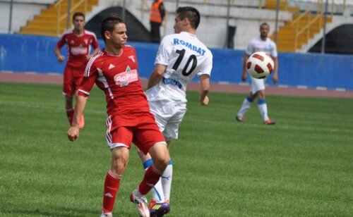 Ignea a lăsat UTA pentru Pandurii Foto: sportarad.ro