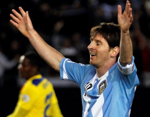 Leo Messi celebrînd reușita cu Ecuador (foto: Reuters)