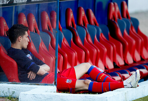 Mihai Costea va prinde greu şi un loc pe banca de rezerve în sezonul viitor, mai ales dacă va mai fi transferat încă un atacant