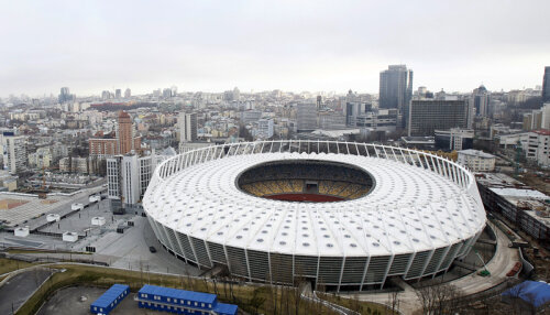 Acesta este spectaculosul stadion din Kiev, care a costat 400 de milioane de euro // Foto: Reuters