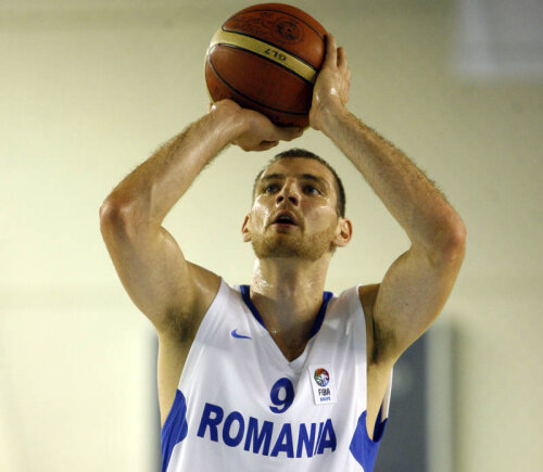 Vlad Moldoveanu este şi component al echipei naţionale de baschet a României