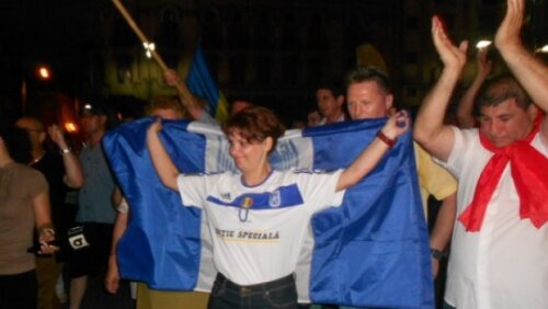 Noul primar al Craiovei în tricoul Științei (foto: www.oltenasul.ro)