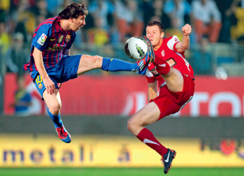 Acest duel dintre Messi şi Niculae ar putea fi posibil în această vară.