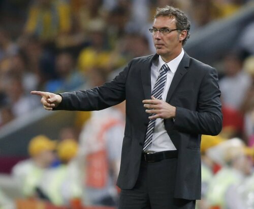 Laurent Blanc știe că echipa sa poate ajunge pînă în finală și le cere jucătorilor să joace din ce în ce mai bine
FOTO: reuters