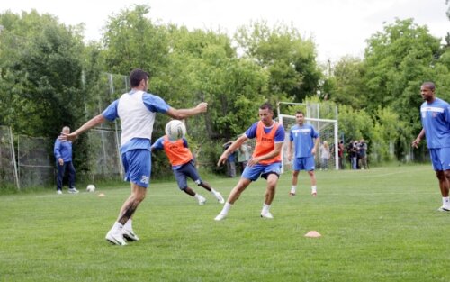 În pregătiri, Andone va lucra mai mult la omogenizare decît la condiția fizică (foto: cfr1907.ro)
