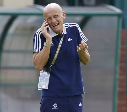 Pierluigi Collina l-a pedepsit pe Kassai pentru greșeala din meciul Anglia - Ucraina  
FOTO: Reuters