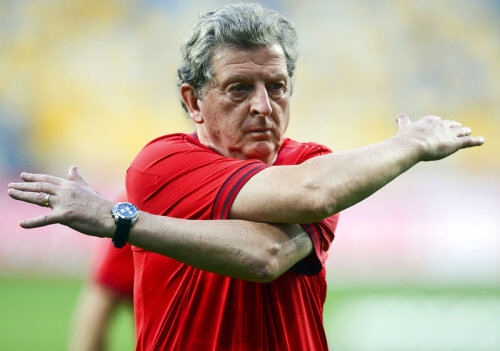 Hodgson (64 de ani) e bîntuit de fantoma lui Capello, pe care l-a înlocuit pe banca Angliei la 1 mai // Foto: Reuters