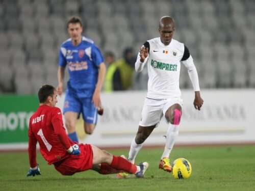 Albuţ va fi rezerva lui Coman