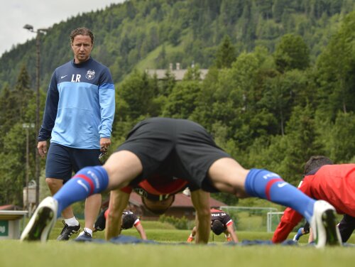 Reghecampf e implicat total în munca de la Steaua (foto: Raed Krishan)