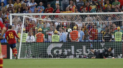 Așa a fructificat Sergio Ramos al 4-lea penalty al Spaniei (foto: Reuters)