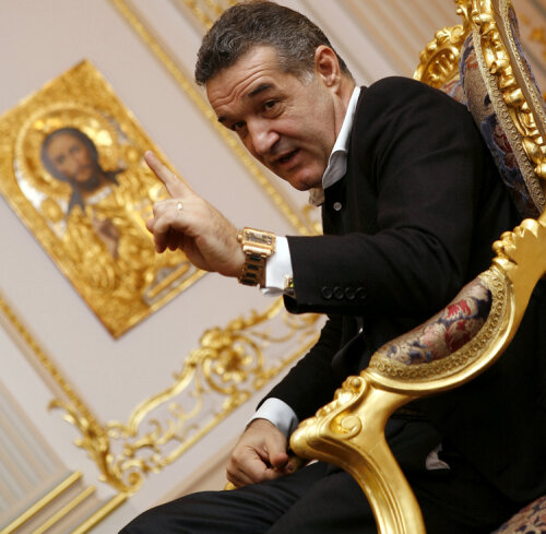 Gigi Becali e atacat furibund de Mititelu