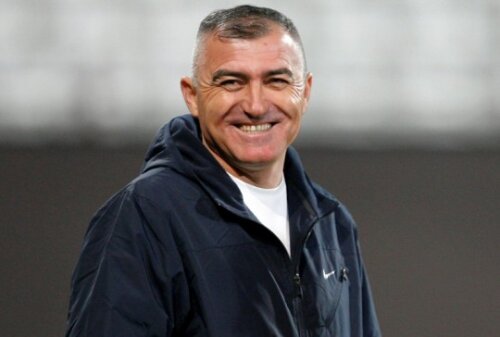 Petre Grigoraș (47 de ani) se află pe banca Pandurilor din 2010