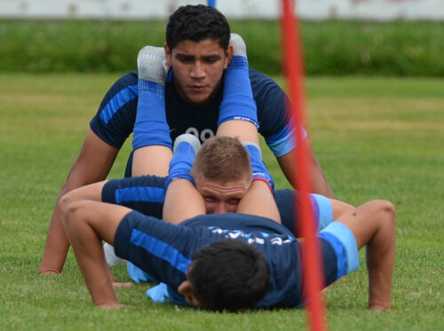 Steliştii au reuşit să facă faţă exerciţiilor din Austria