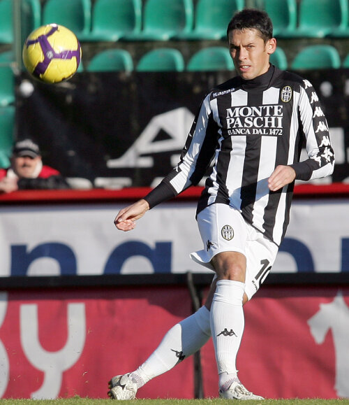 Dacă semnează cu Rapid, Codrea va reveni în Liga 1 după 11 ani. El a plecat în 2001, de la FC Argeș la Genoa