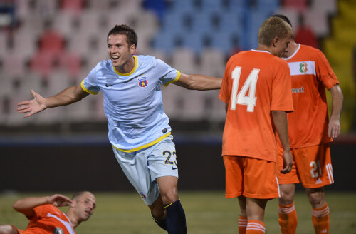 Recent sositul Dumitraș a marcat primul gol al Stelei în noul echipament (foto: Cristi Preda)