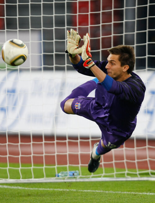 Tătăruşanu nu mai e sigur de postul de titular în poarta Stelei