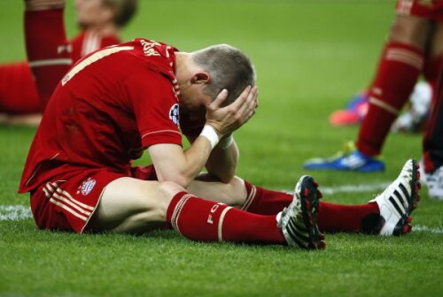 Schweinsteiger, decepționat,
după ratarea unei lovituri
de departajare în finala Ligii
cu Chelsea