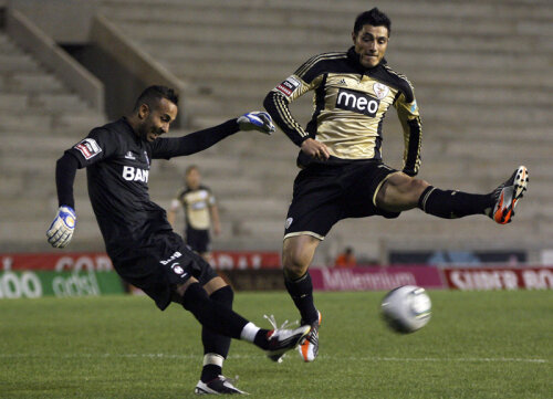 Pecanha s-a remarcat în august 2009, într-un meci Maritimo - Benfica (1-1), după ce i-a apărat un penalty lui Oscar Cardozo