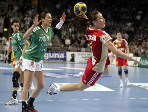 Ucraineanca Iulia Managarova, extrema dreapta a Oltchimului, a jucat excelent în faţa rusoiacelor de la Rostov // Foto: Raed Krishan