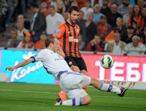 Răzvan Raț în acțiune contra dinamoviștilor din Kiev (foto: shakhtar.com)
