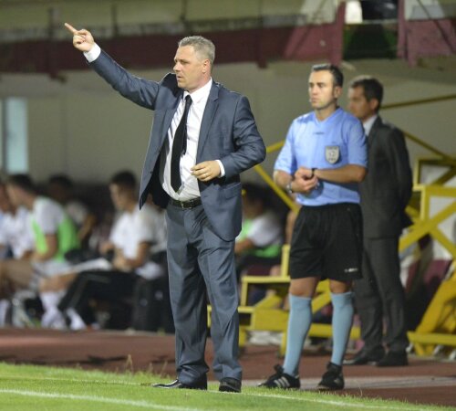 Gigi Becali l-ar vrea pe Şumudică la Rapid