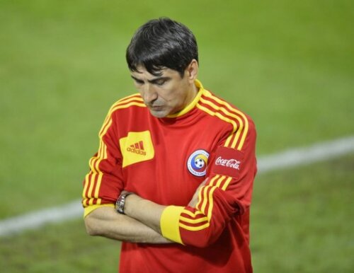 Victor Pițurcă este preocupat. Are de ce